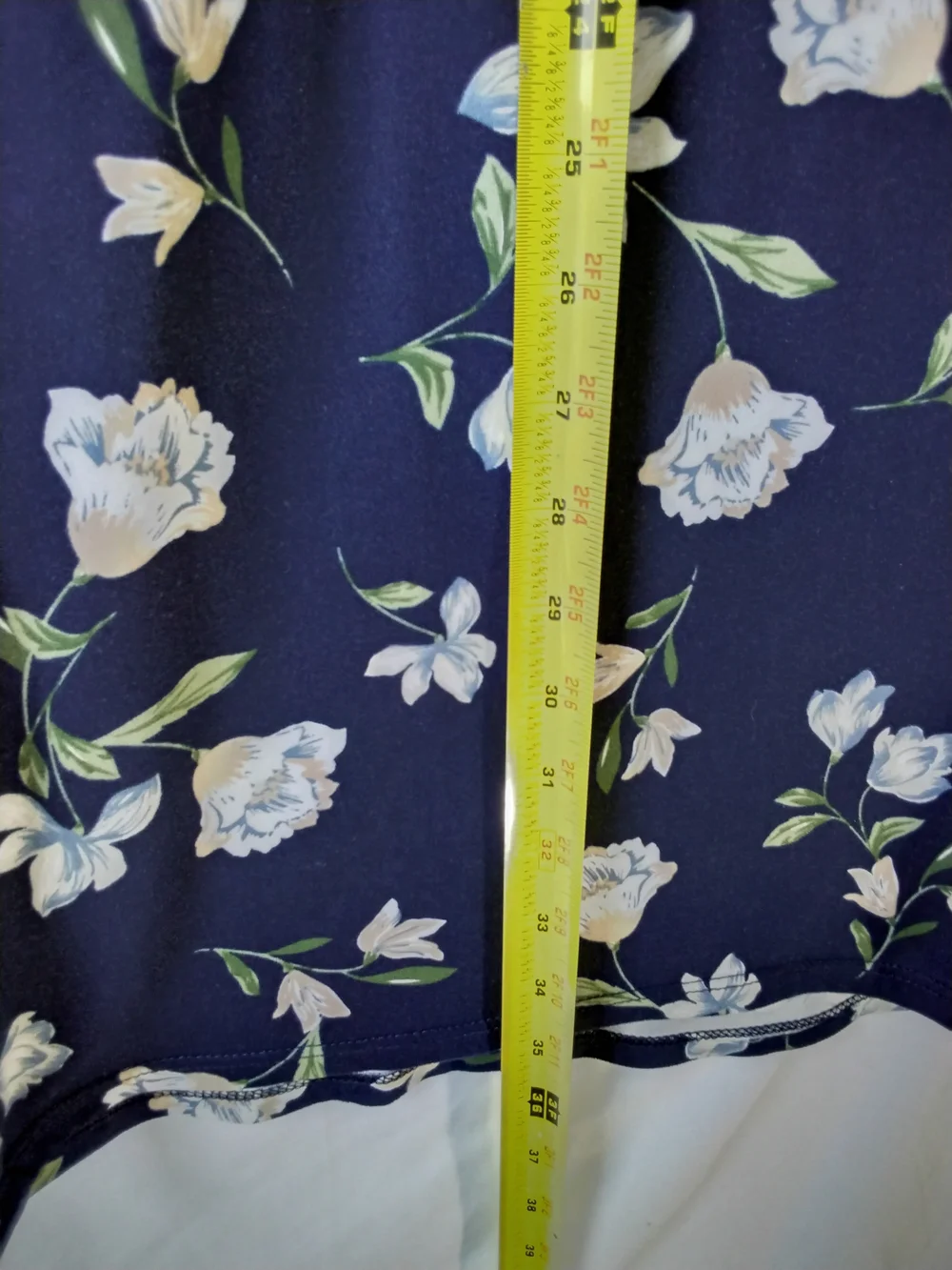 nine britton Navy Blue Floral Shift Dress